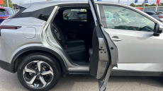 Nissan Qashqai 1.3 DiG-T MH N-Connecta 5dr Petrol Hatchback